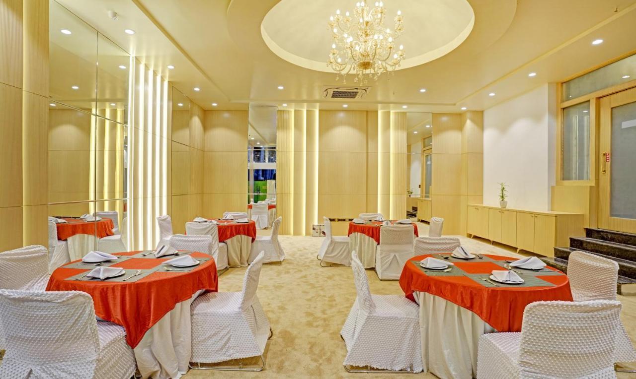 Treebo Premium Golden Bliss Trimurti Nagar Square Nagpur Exterior photo