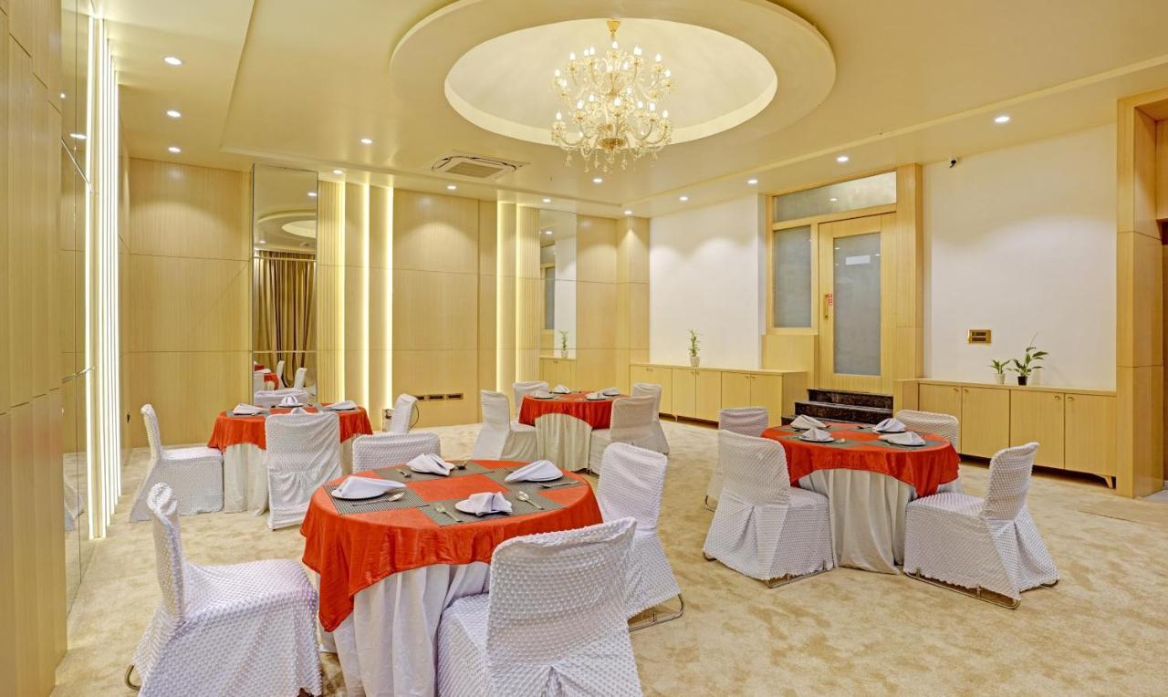 Treebo Premium Golden Bliss Trimurti Nagar Square Nagpur Exterior photo