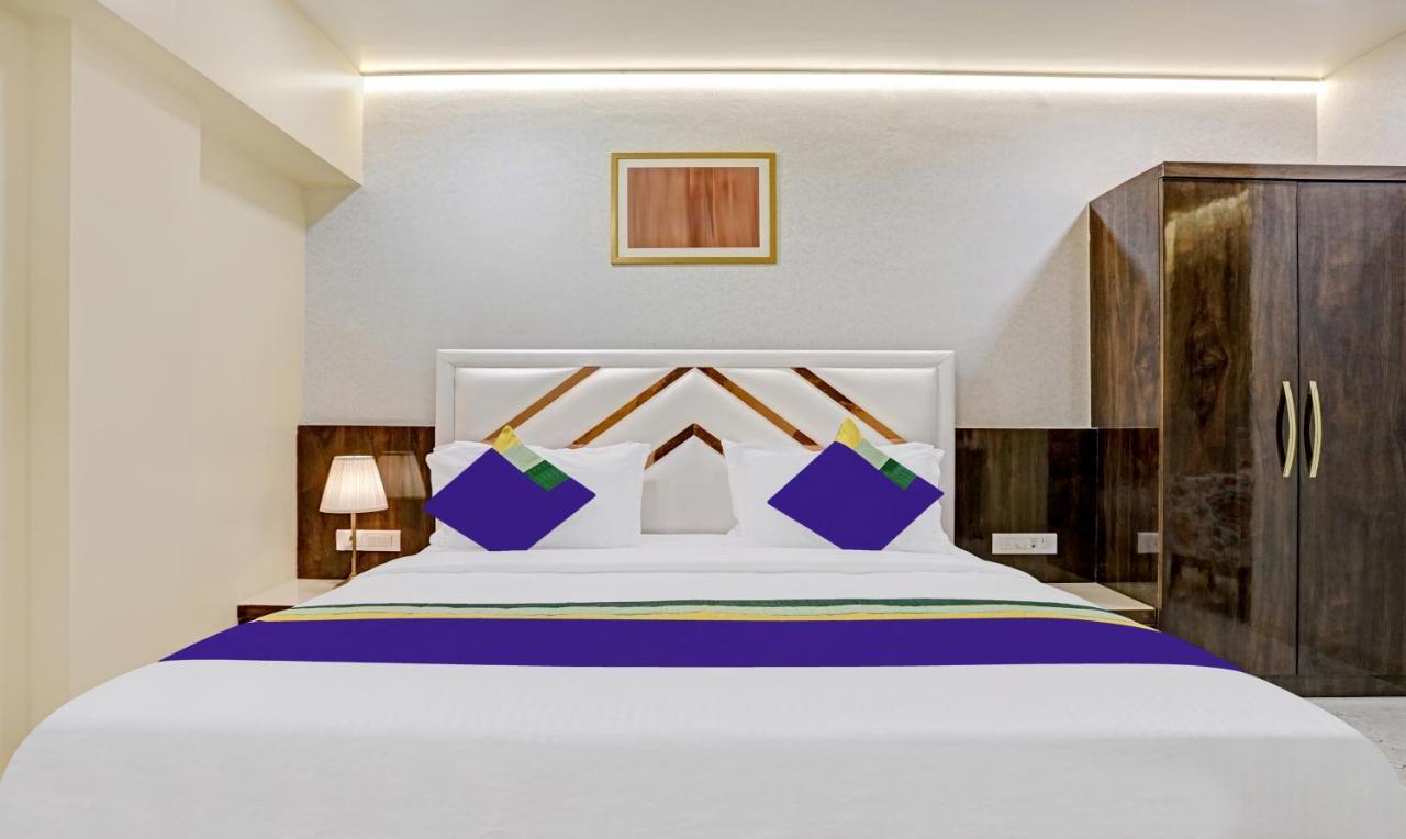 Treebo Premium Golden Bliss Trimurti Nagar Square Nagpur Exterior photo